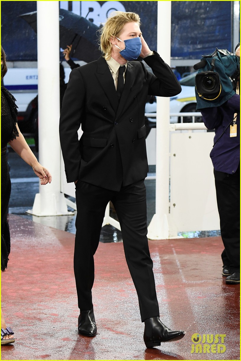 Joe Alwyn Gets Caught in a Storm at Film Festival in Spain