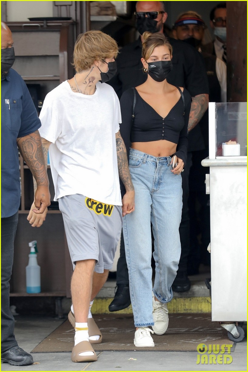 Justin Bieber Gets Lunch with Hailey After Debuting New Tattoo!