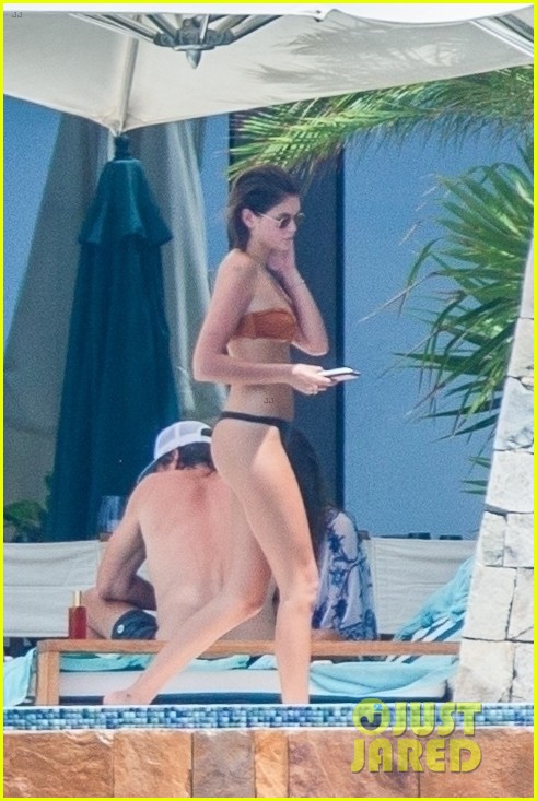 Jacob Elordi & Girlfriend Kaia Gerber Soak Up the Sun Together on Vacation