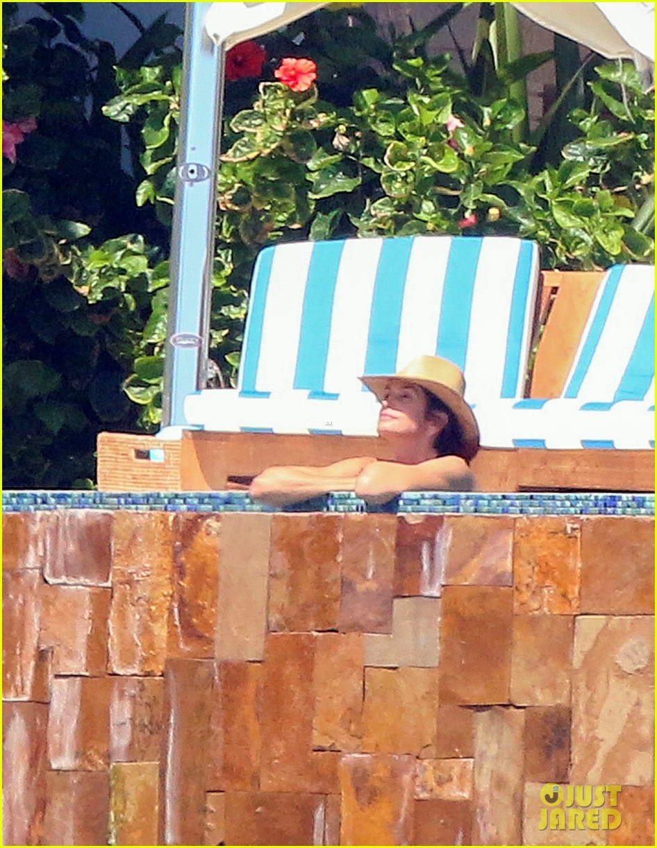 Kaia Gerber & Jacob Elordi Show Off Hot Bodies in Mexico - See Photos!