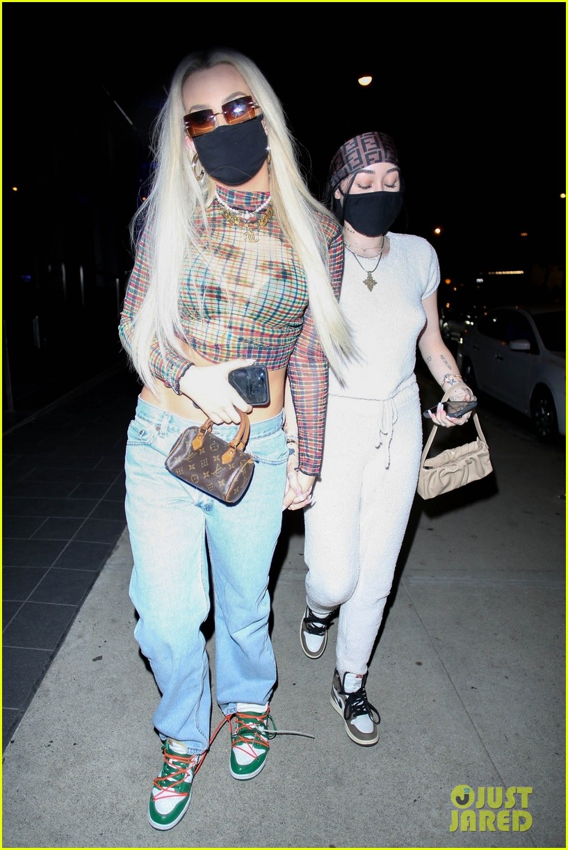 Tana Mongeau & Noah Cyrus Reunite For Weekend Dinner