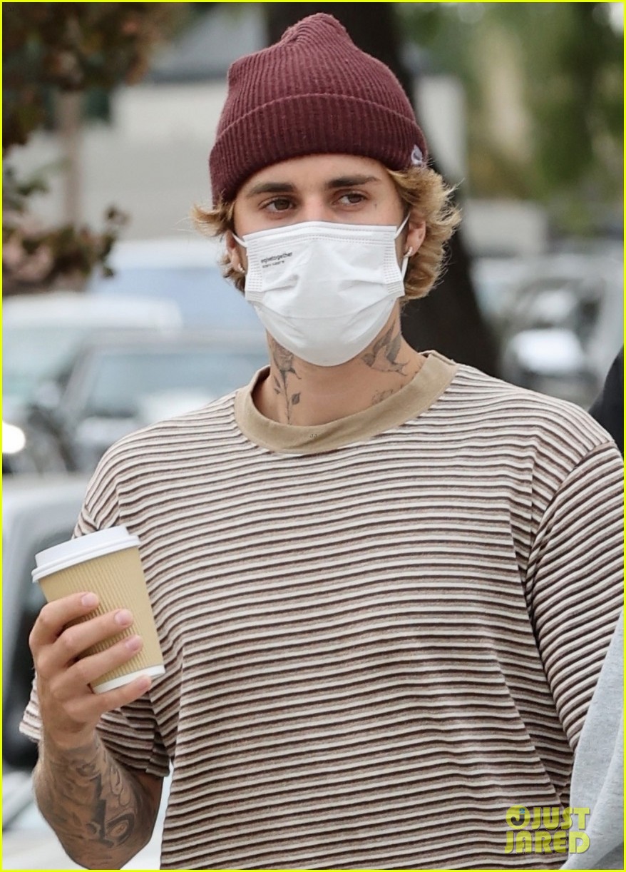 The Biebers Hold Hands While Out on Lunch Date