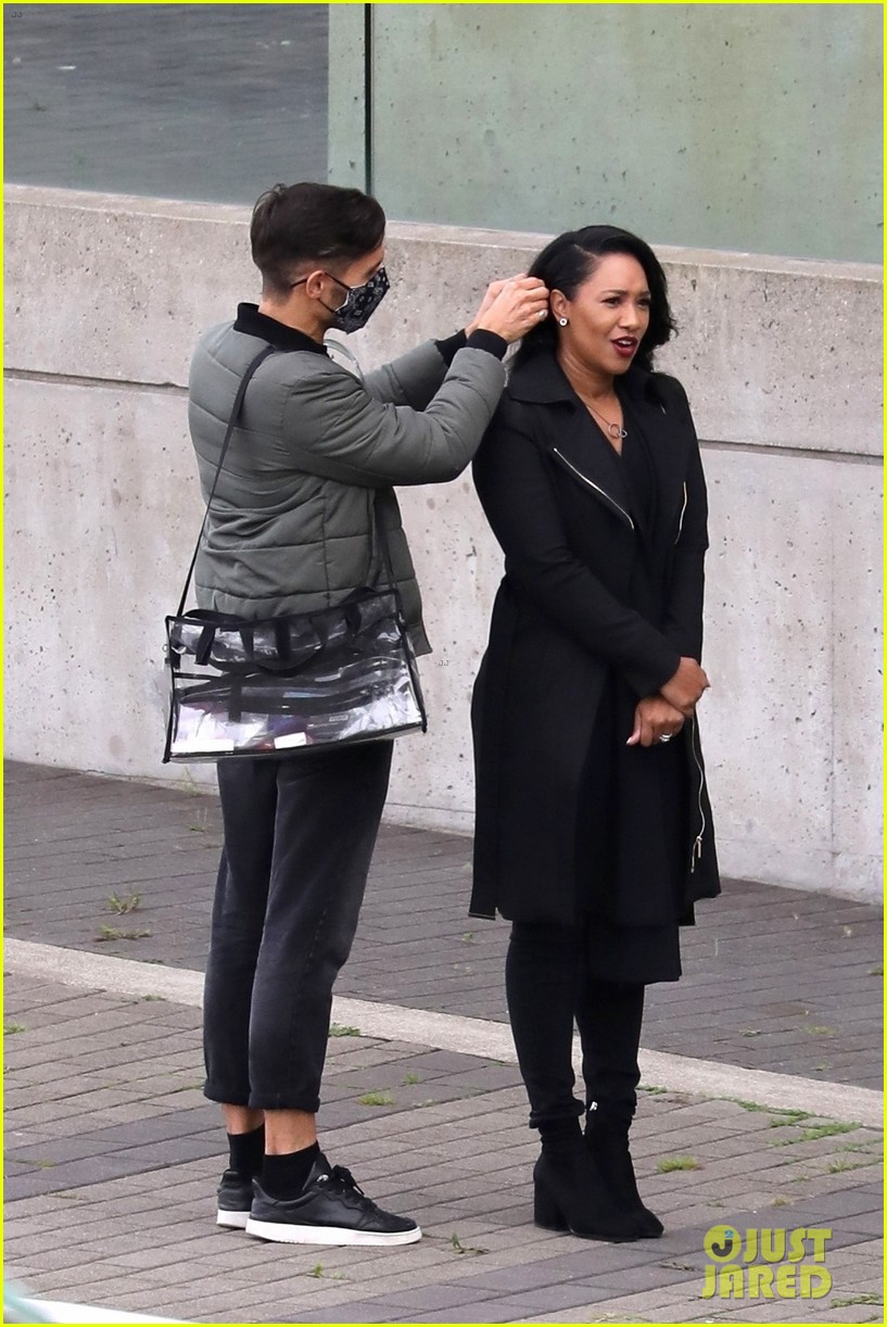 Candice Patton Back On 'The Flash' Set, Seen Filming With Victoria Park