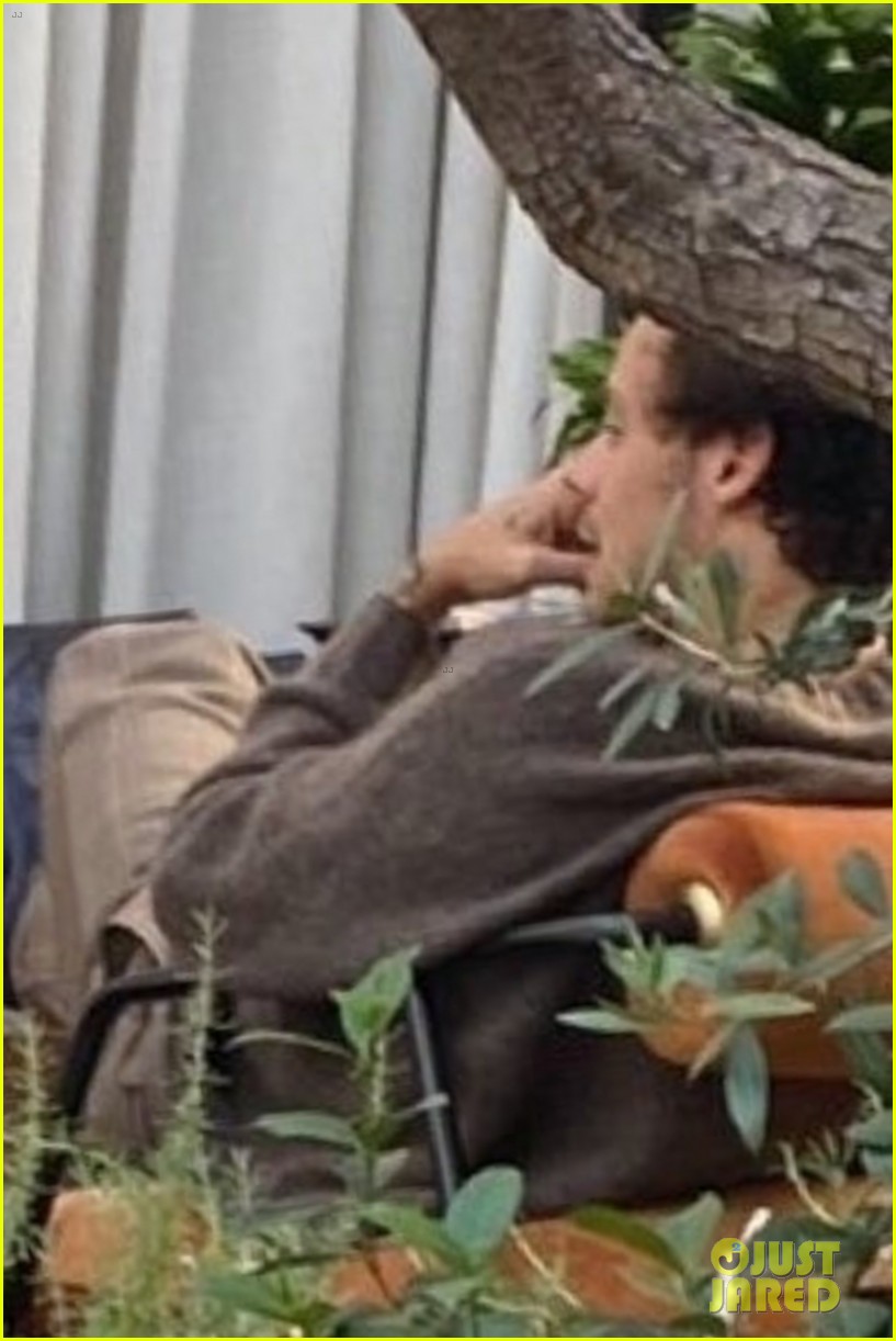 Harry Styles & Florence Pugh Get In Some Cast Bonding In LA
