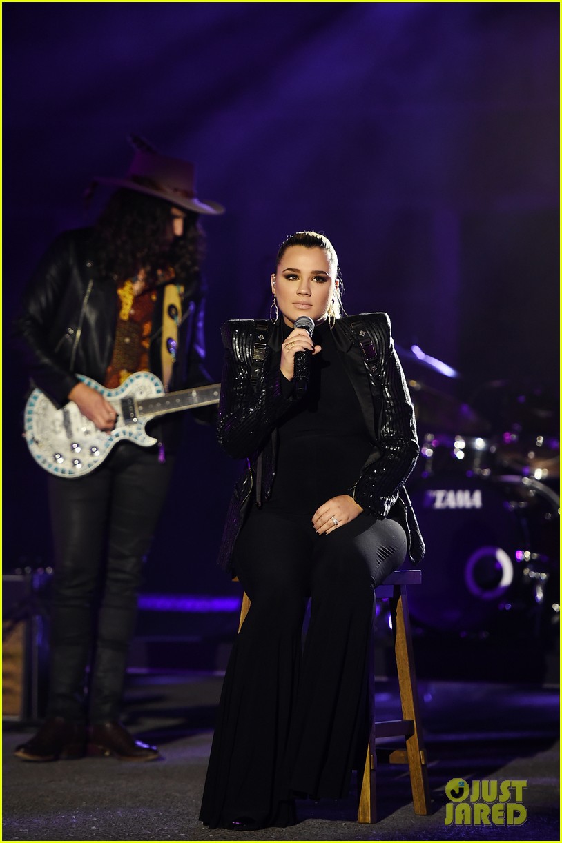 Taylor Swift Presents Gabby Barrett With Breakthrough Video at CMT Music Awards