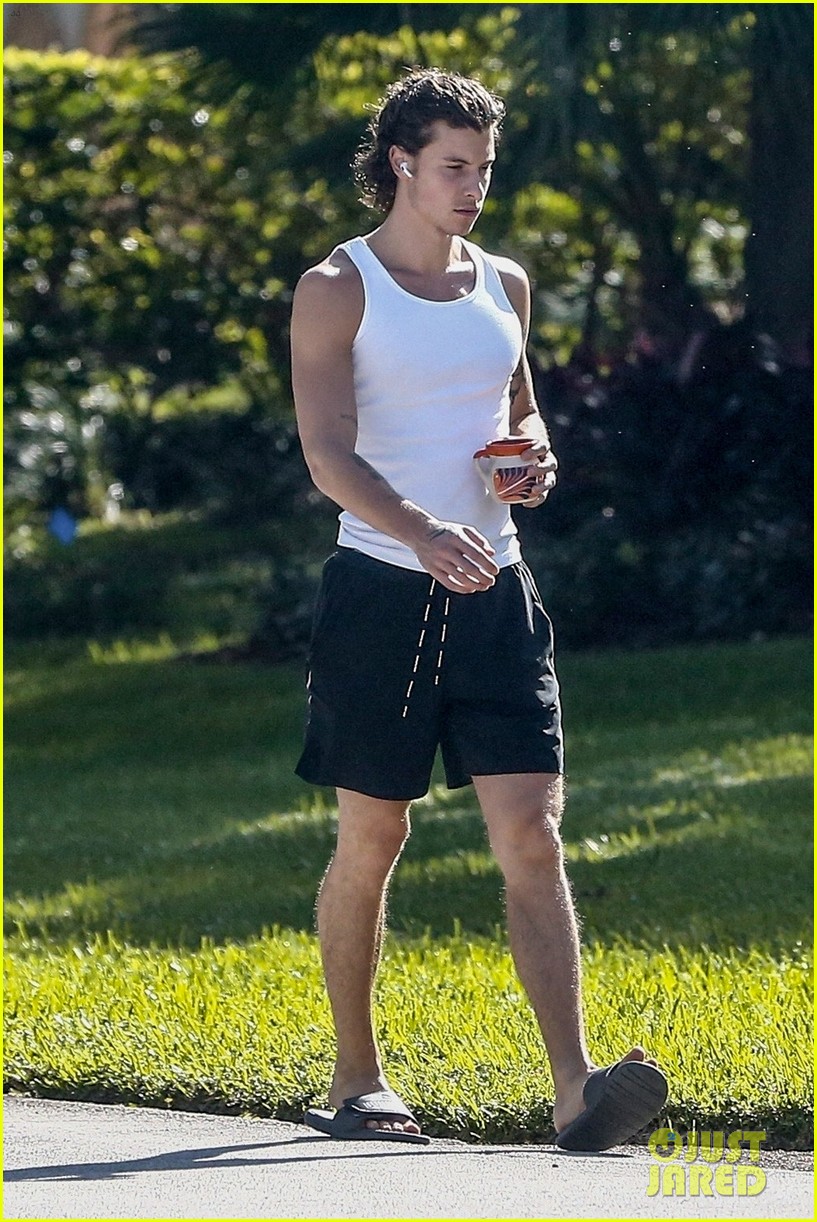Shawn Mendes Is Back in Florida & Walking Around With His Coffee Mug Again!