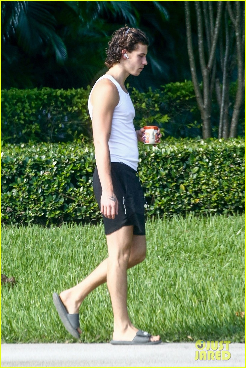 Shawn Mendes Is Back in Florida & Walking Around With His Coffee Mug Again!