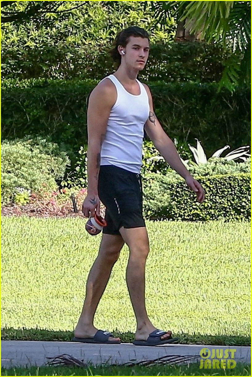 Shawn Mendes Is Back in Florida & Walking Around With His Coffee Mug Again!