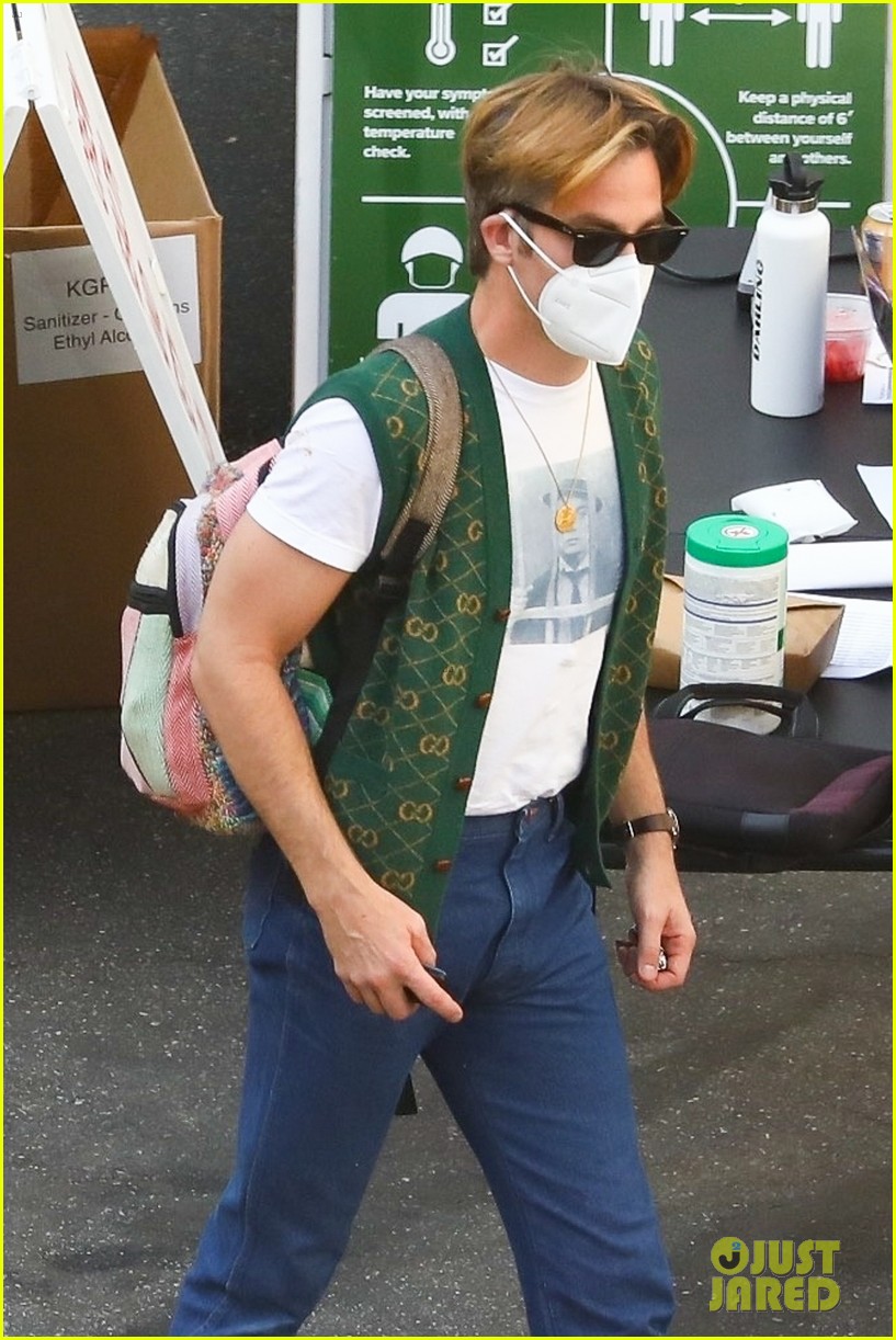Harry Styles Wears a 'VOTE' Shirt on 'Don't Worry Darling' Set (Photos)