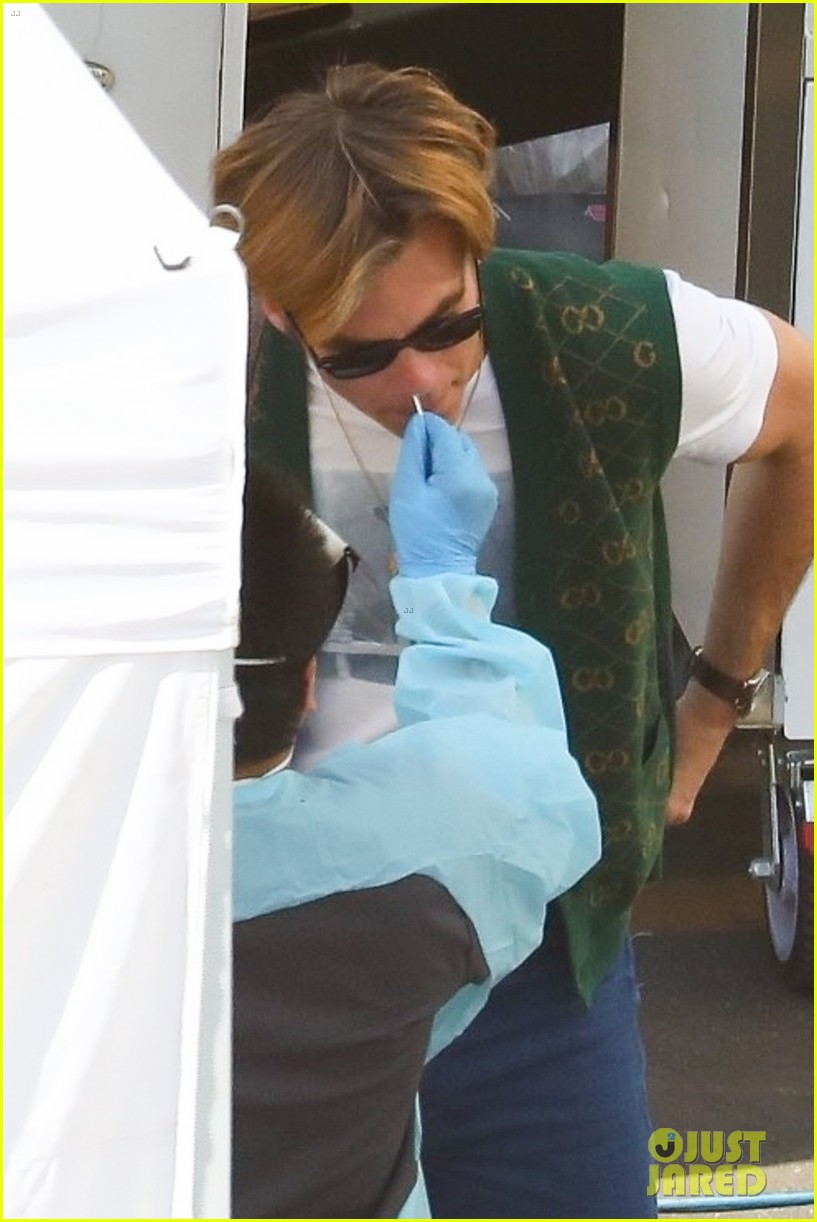 Harry Styles Wears a 'VOTE' Shirt on 'Don't Worry Darling' Set (Photos)