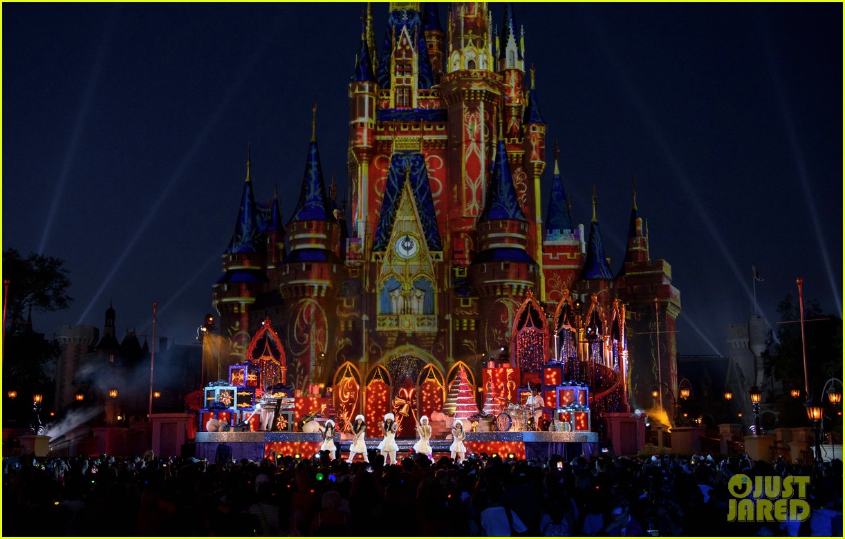 Julianne & Derek Hough Co-Hosting Disney's Magical Holiday Celebration!