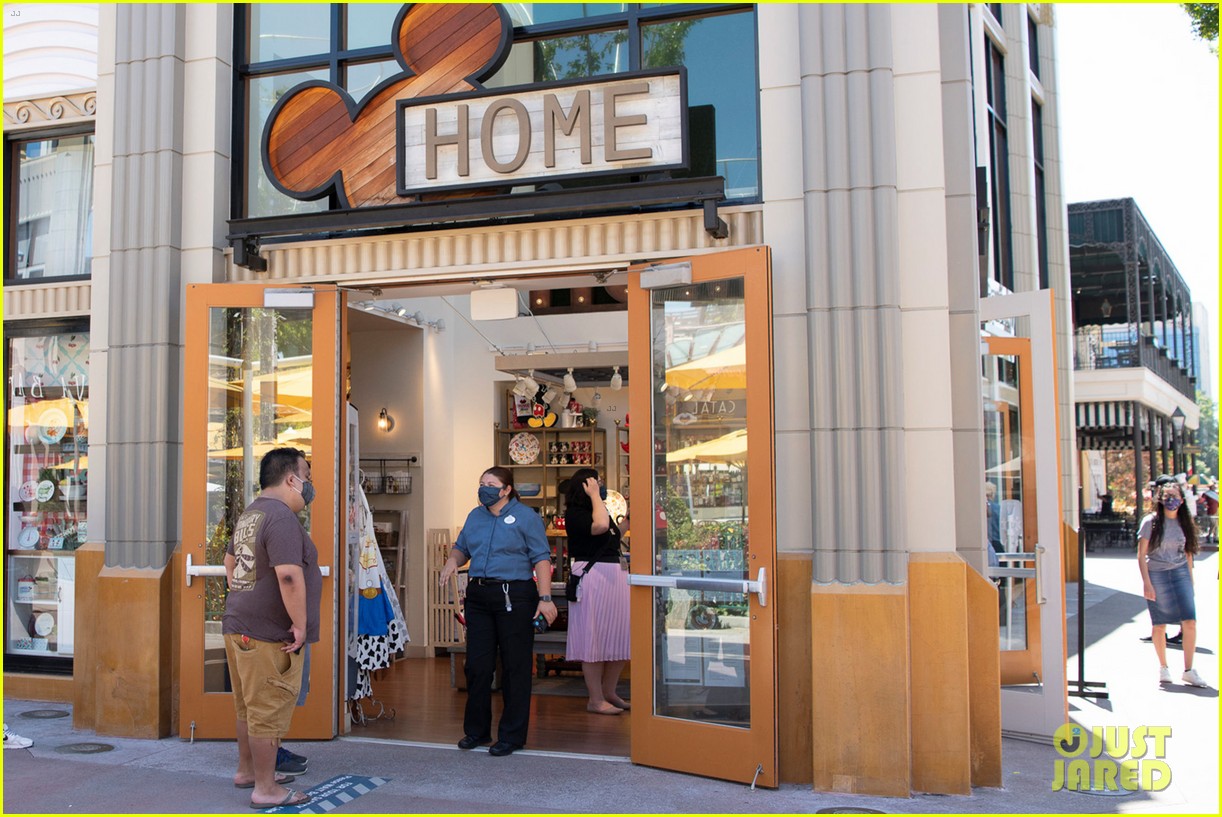 Anaheim's Downtown Disney District To Extend Opening to California Adventure's Buena Vista Street