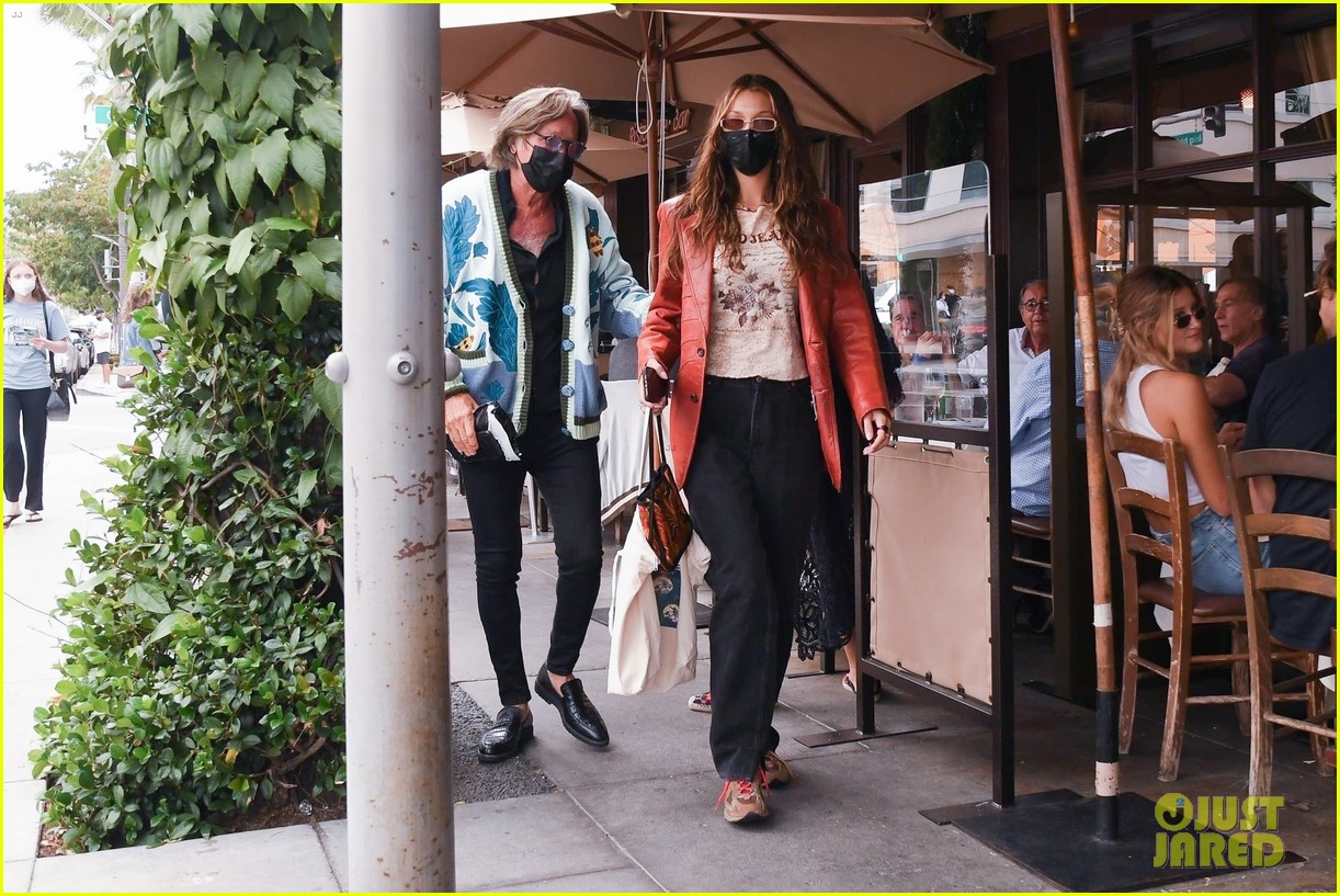 Bella Hadid Wrote the Sweetest Letter for Her Dad's 72nd Birthday!