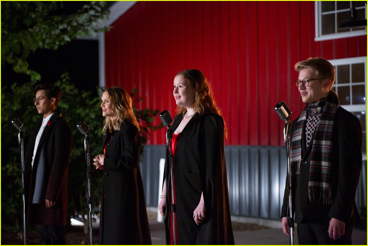 'High School Musical: The Musical: The Holiday Special' Debuts Trailer With Season 2 Sneak Peek!