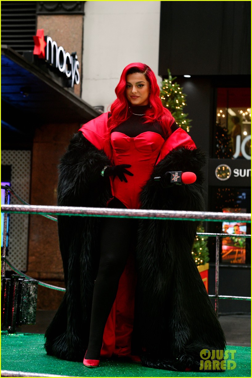 Keke Palmer, Tori Kelly & Bebe Rexha Sing at the Macy's Thanksgiving Day Parade