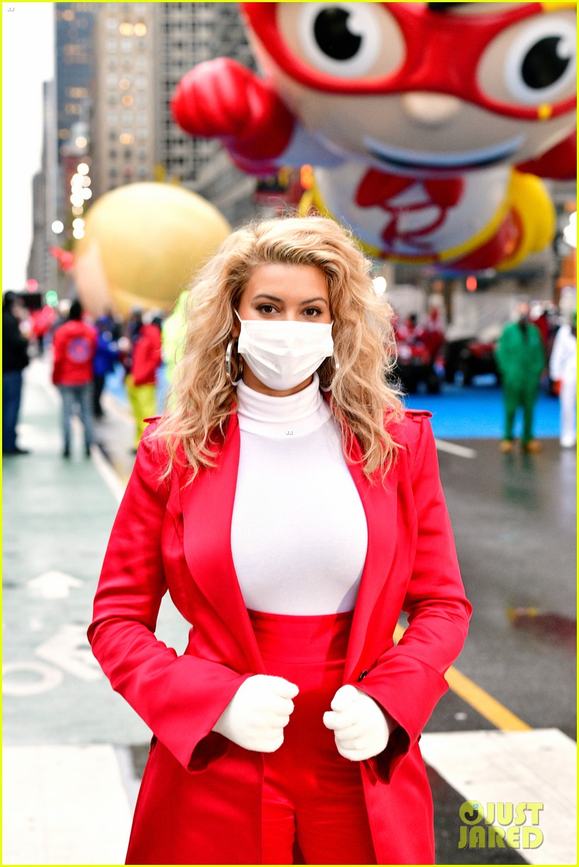 Keke Palmer, Tori Kelly & Bebe Rexha Sing at the Macy's Thanksgiving Day Parade