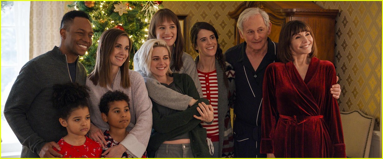 Kristen Stewart Is Ready To Propose To Her Girlfriend In 'Happiest Season' Trailer