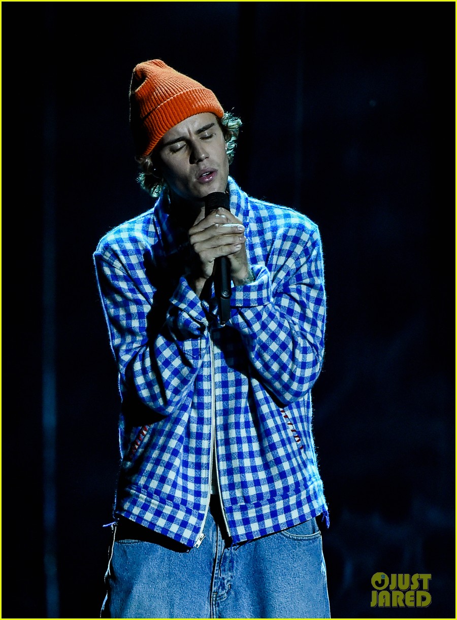 Shawn Mendes & Justin Bieber Perform New Song 'Monster' at American Music Awards 2020
