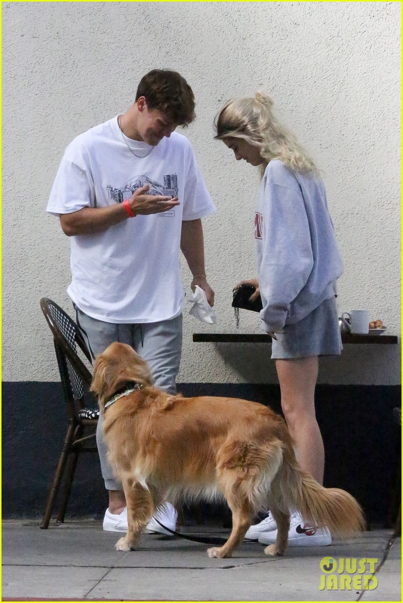 Noah Beck Gives Dixie D'Amelio a Piggyback Ride After Breakfast Date
