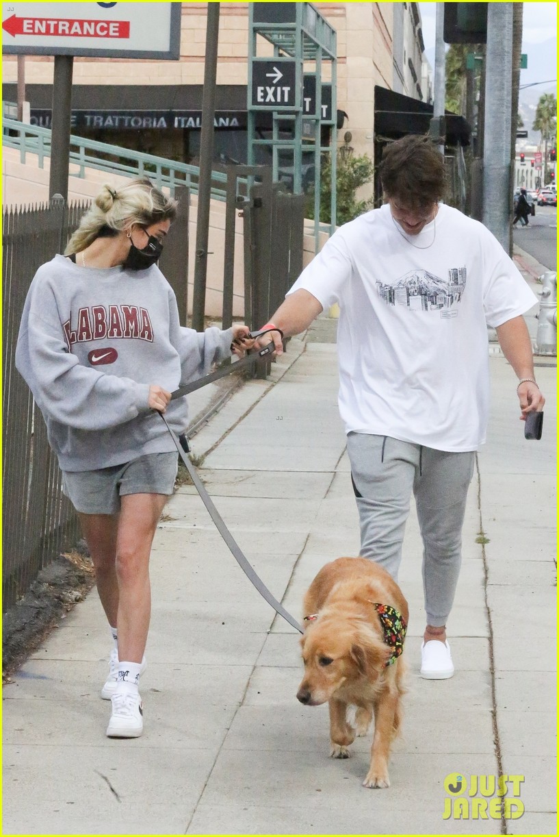 Noah Beck Gives Dixie D'Amelio a Piggyback Ride After Breakfast Date