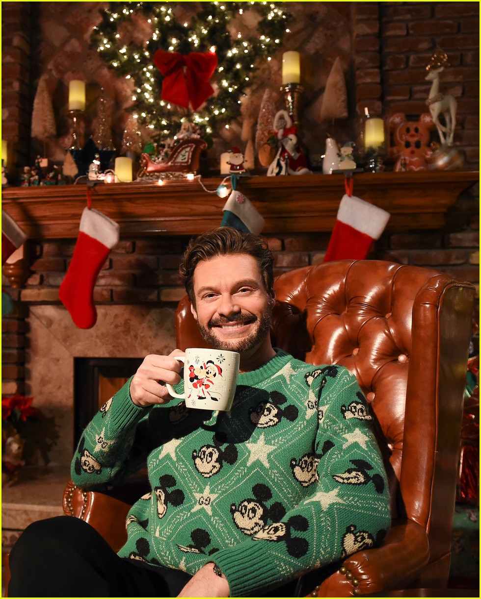 The Disney Holiday Singalong Airs Tonight - Full List of Songs & Performers!