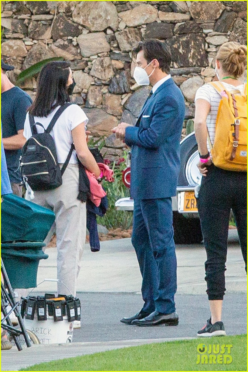 Harry Styles Looks Dapper In 2 Suits On 'Don't Worry Darling' Set in Palm Springs!