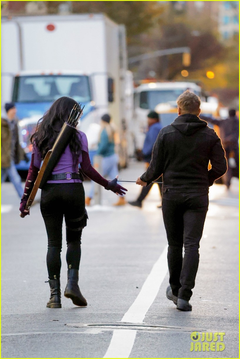 Hailee Steinfeld Turns Into Kate Bishop On 'Hawkeye' Set In NYC