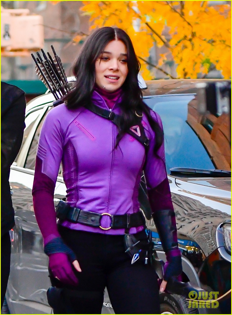 Hailee Steinfeld Turns Into Kate Bishop On 'Hawkeye' Set In NYC