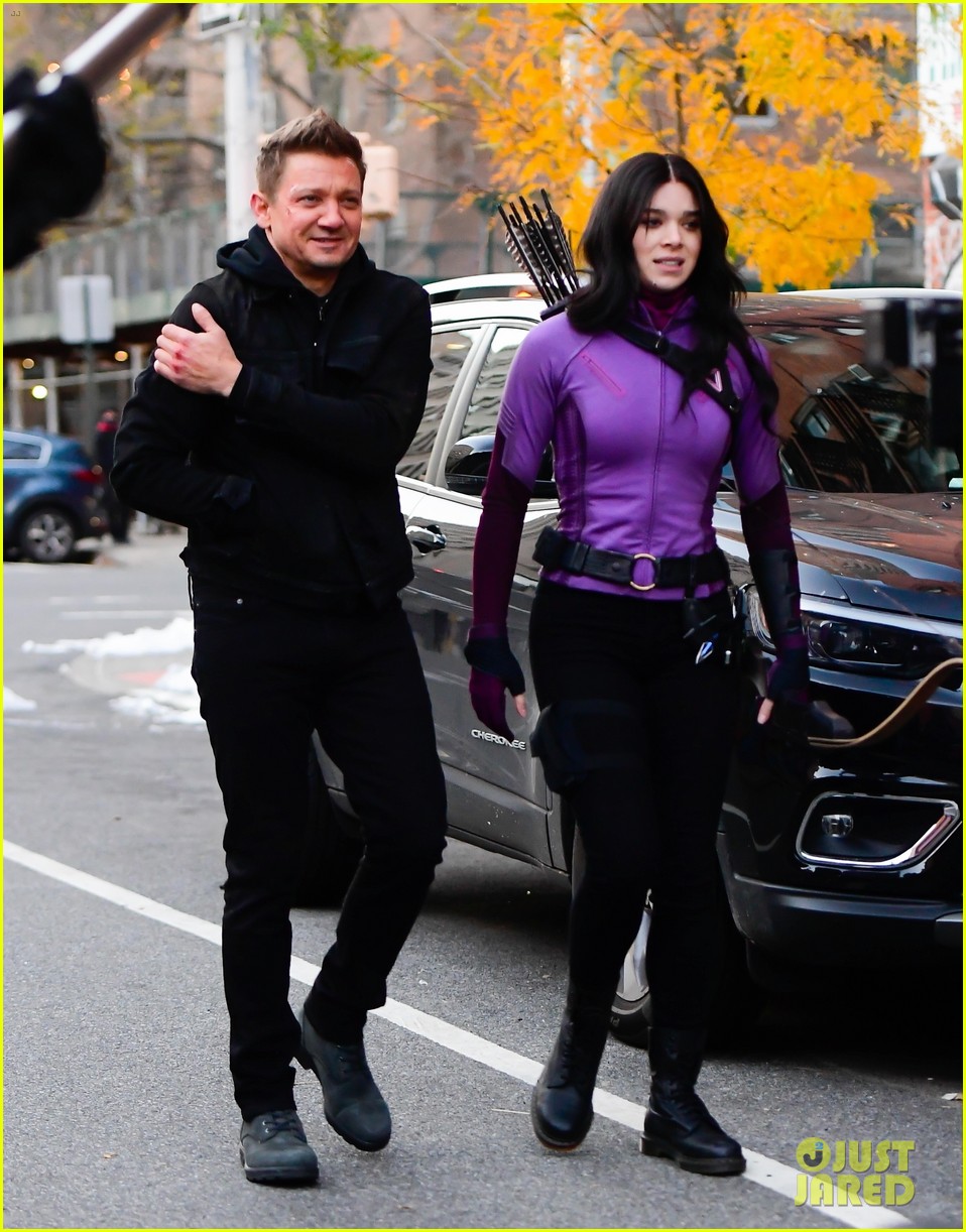 Hailee Steinfeld Turns Into Kate Bishop On 'Hawkeye' Set In NYC