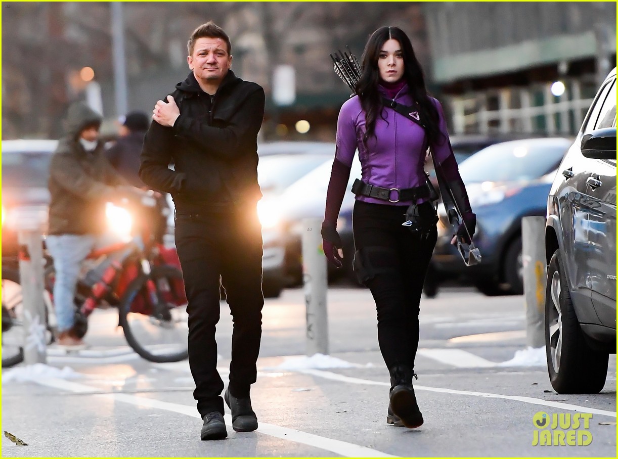 Hailee Steinfeld Turns Into Kate Bishop On 'Hawkeye' Set In NYC