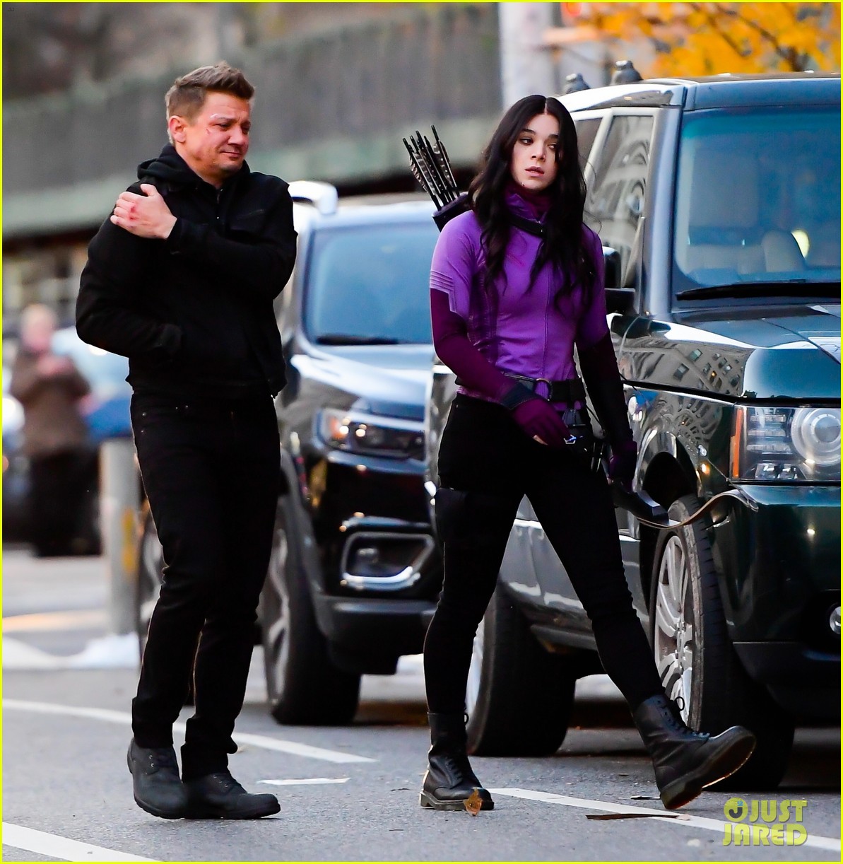 Hailee Steinfeld Turns Into Kate Bishop On 'Hawkeye' Set In NYC