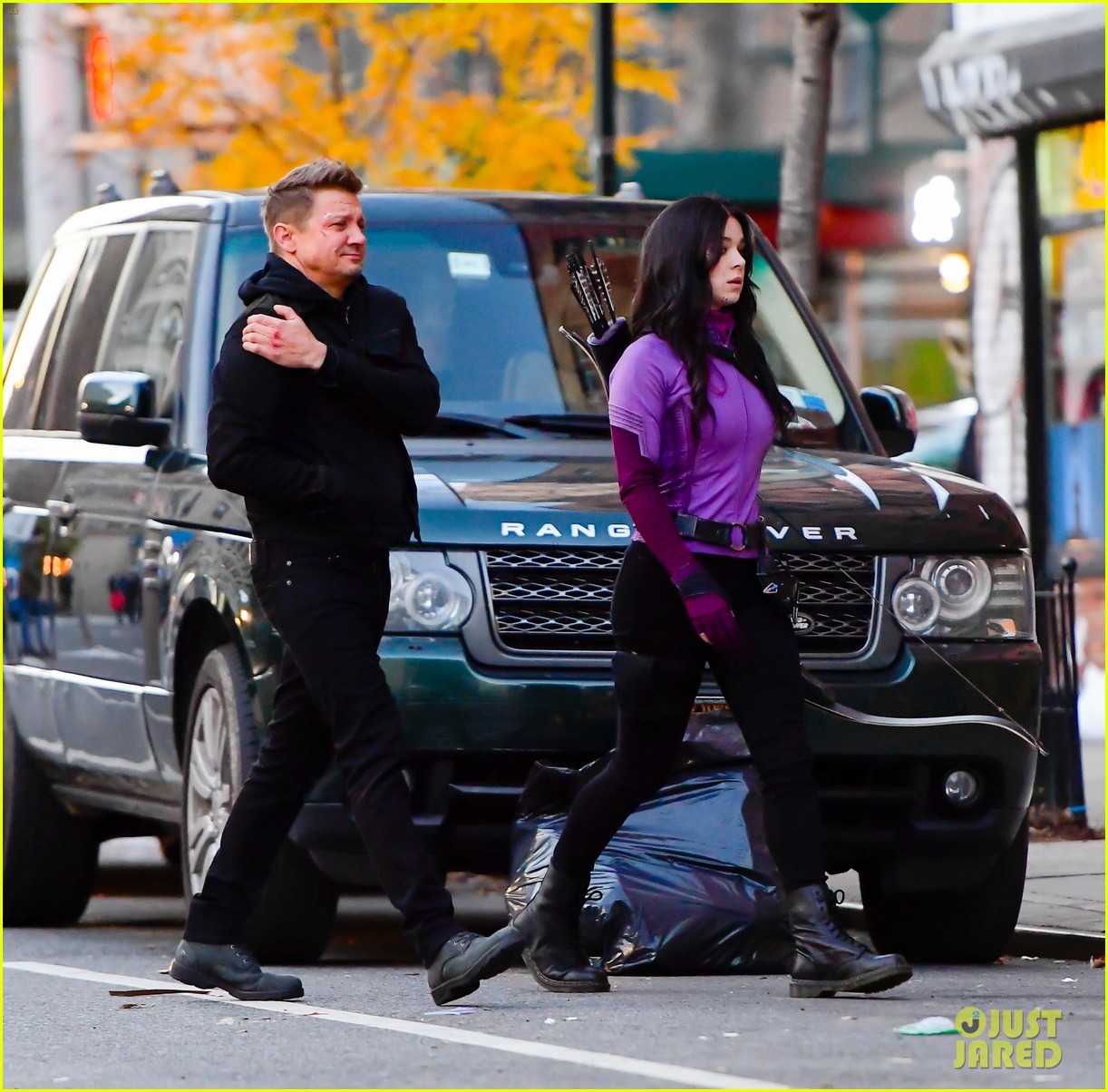 Hailee Steinfeld Turns Into Kate Bishop On 'Hawkeye' Set In NYC