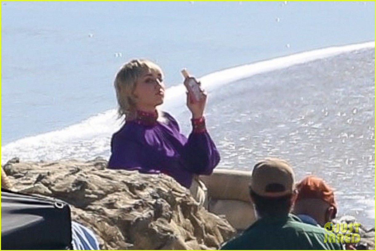 Miley Cyrus Hits the Beach in Malibu for Video Shoot!