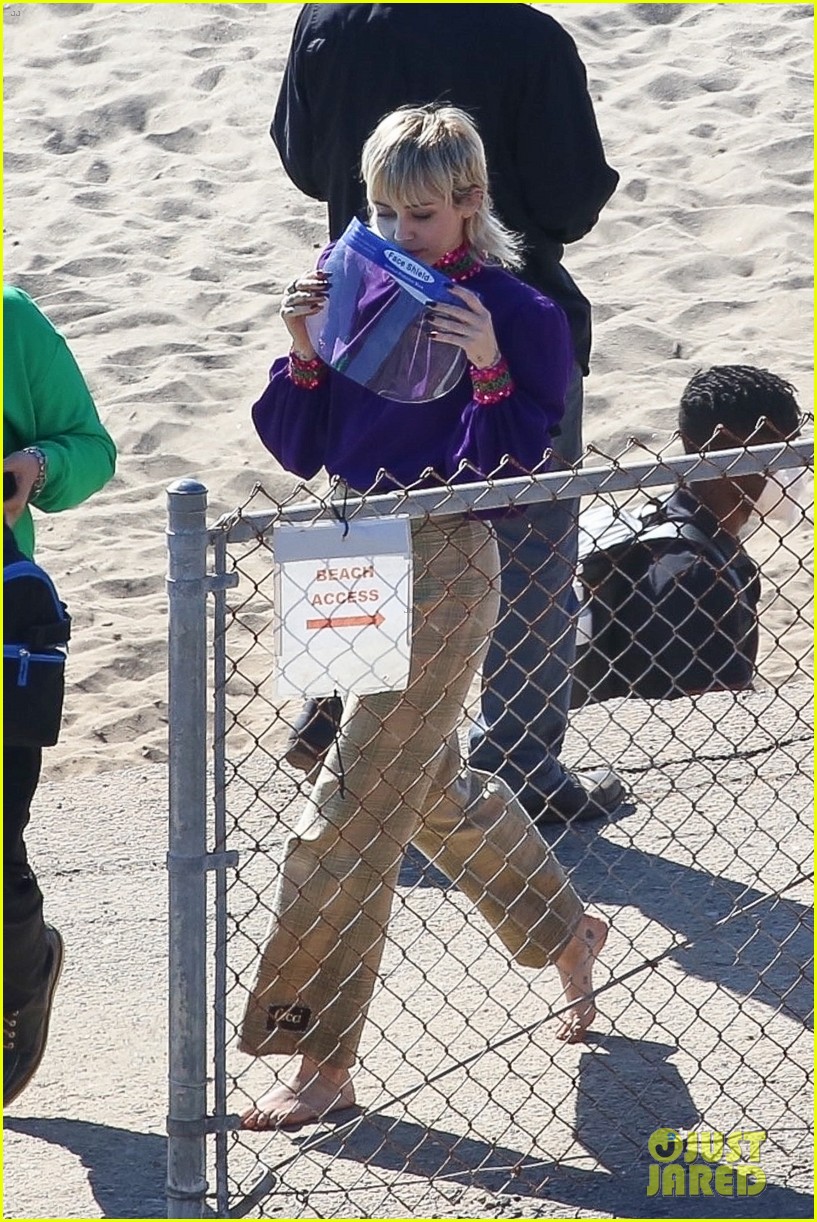 Miley Cyrus Hits the Beach in Malibu for Video Shoot! 