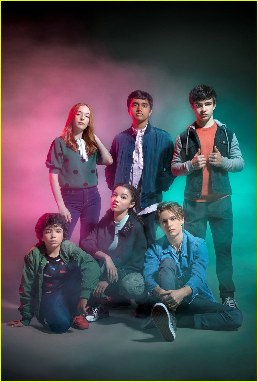 'Are You Afraid of the Dark?: Curse of the Shadows' Debuts Trailer - Watch Now!