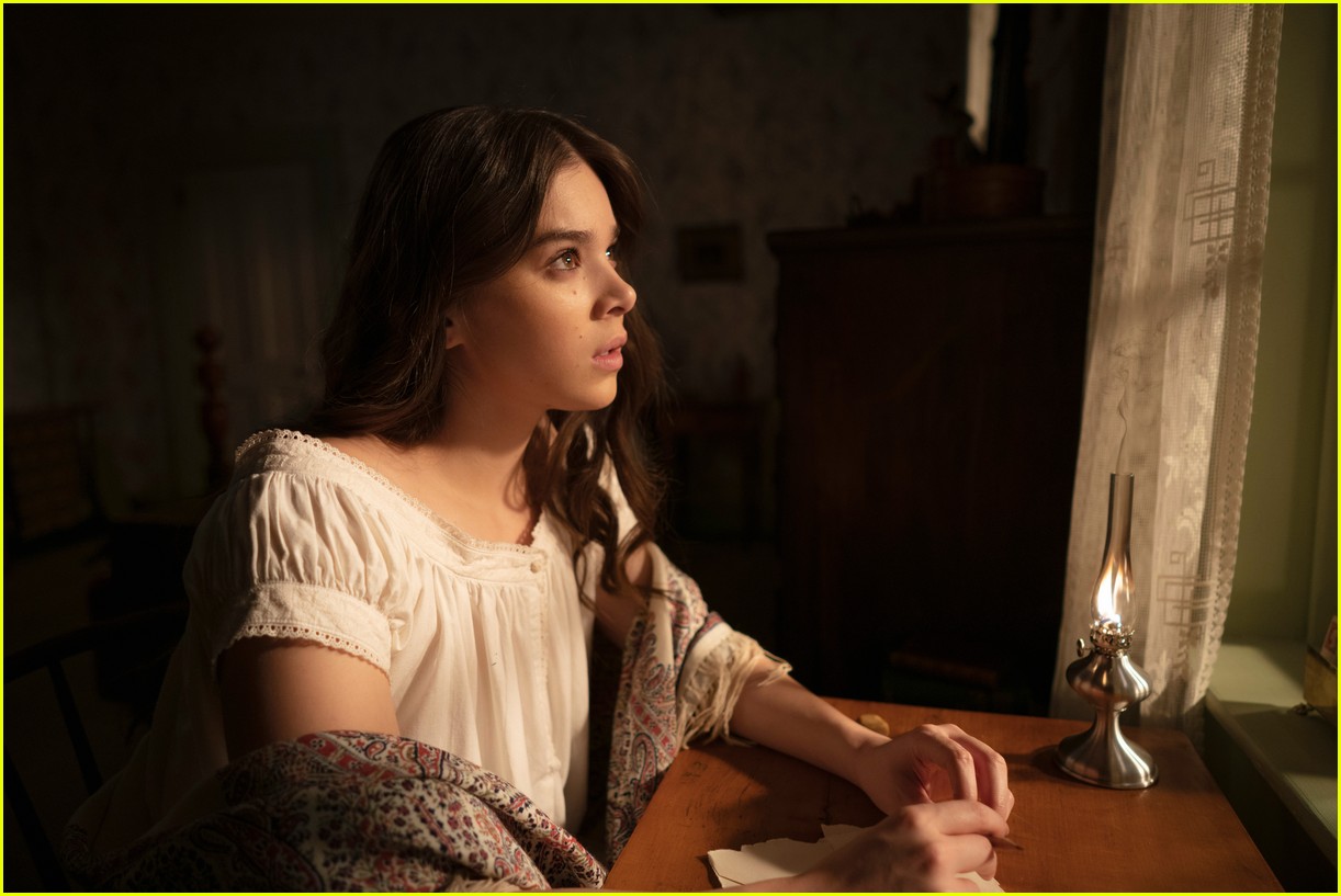 Hailee Steinfeld's 'Dickinson' Debuts First 5 Minutes of Season 2 Ahead of Premiere