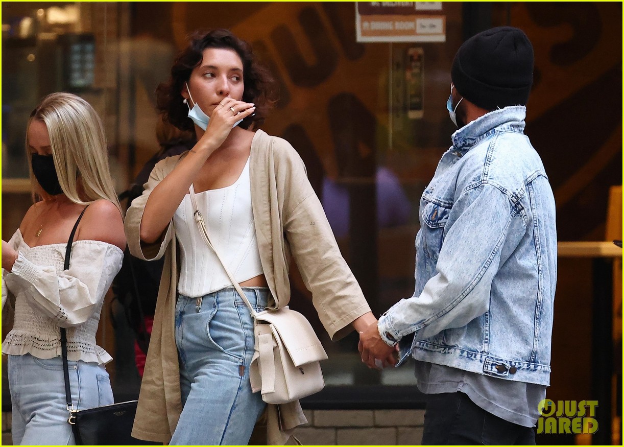 Zac Efron Is Still Going Strong with Girlfriend Vanessa Valladares - See New Photos!