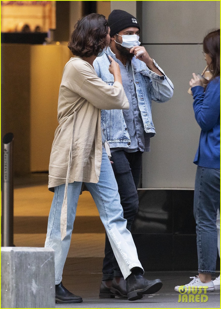 Zac Efron Is Still Going Strong with Girlfriend Vanessa Valladares - See New Photos!