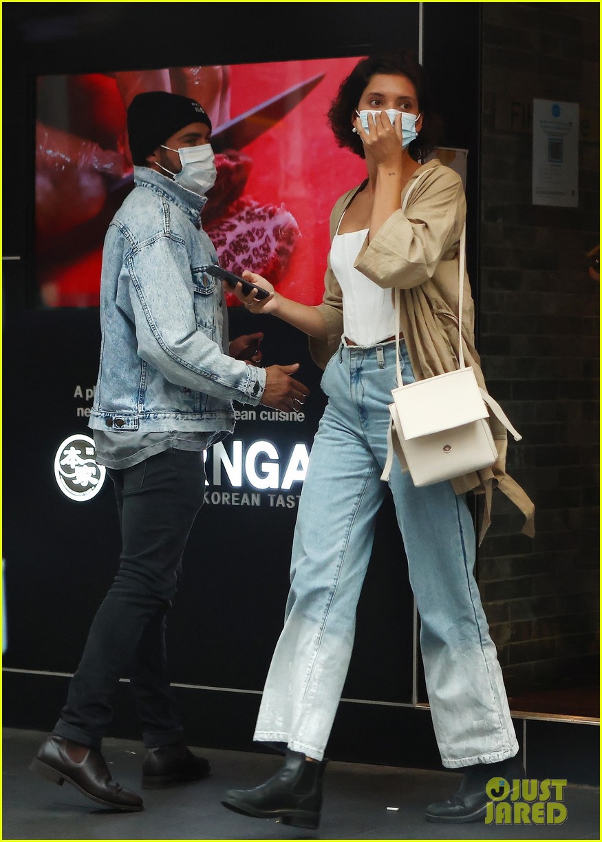 Zac Efron Is Still Going Strong with Girlfriend Vanessa Valladares - See New Photos!
