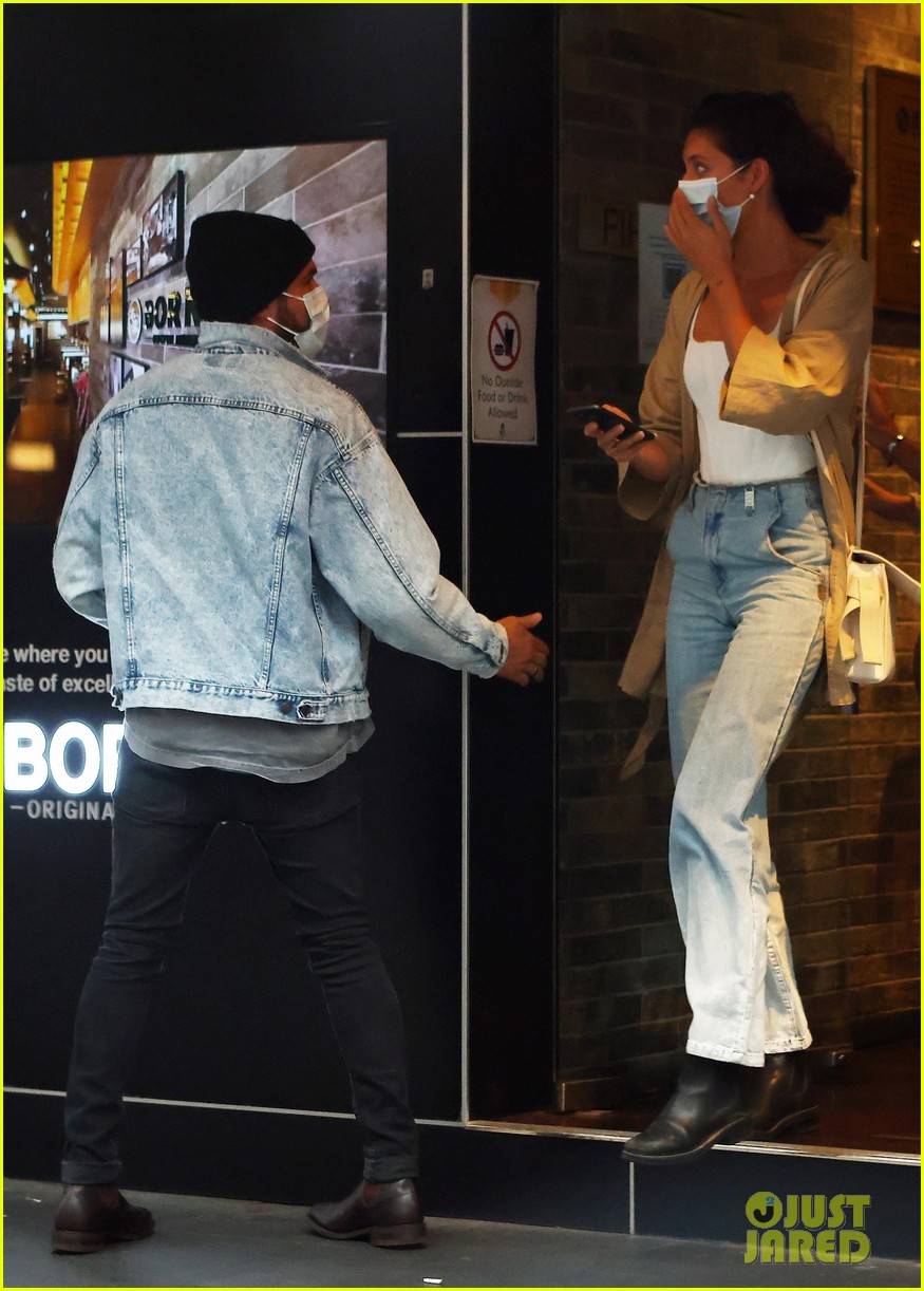Zac Efron Is Still Going Strong with Girlfriend Vanessa Valladares - See New Photos!