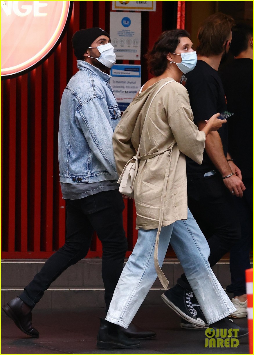 Zac Efron Is Still Going Strong with Girlfriend Vanessa Valladares - See New Photos!