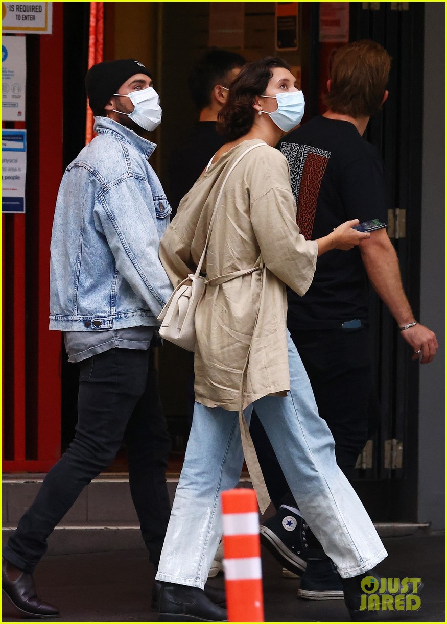 Zac Efron Is Still Going Strong with Girlfriend Vanessa Valladares - See New Photos!