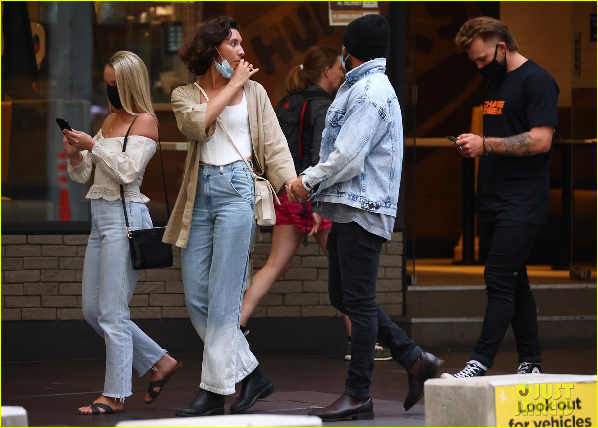 Zac Efron Is Still Going Strong with Girlfriend Vanessa Valladares - See New Photos!