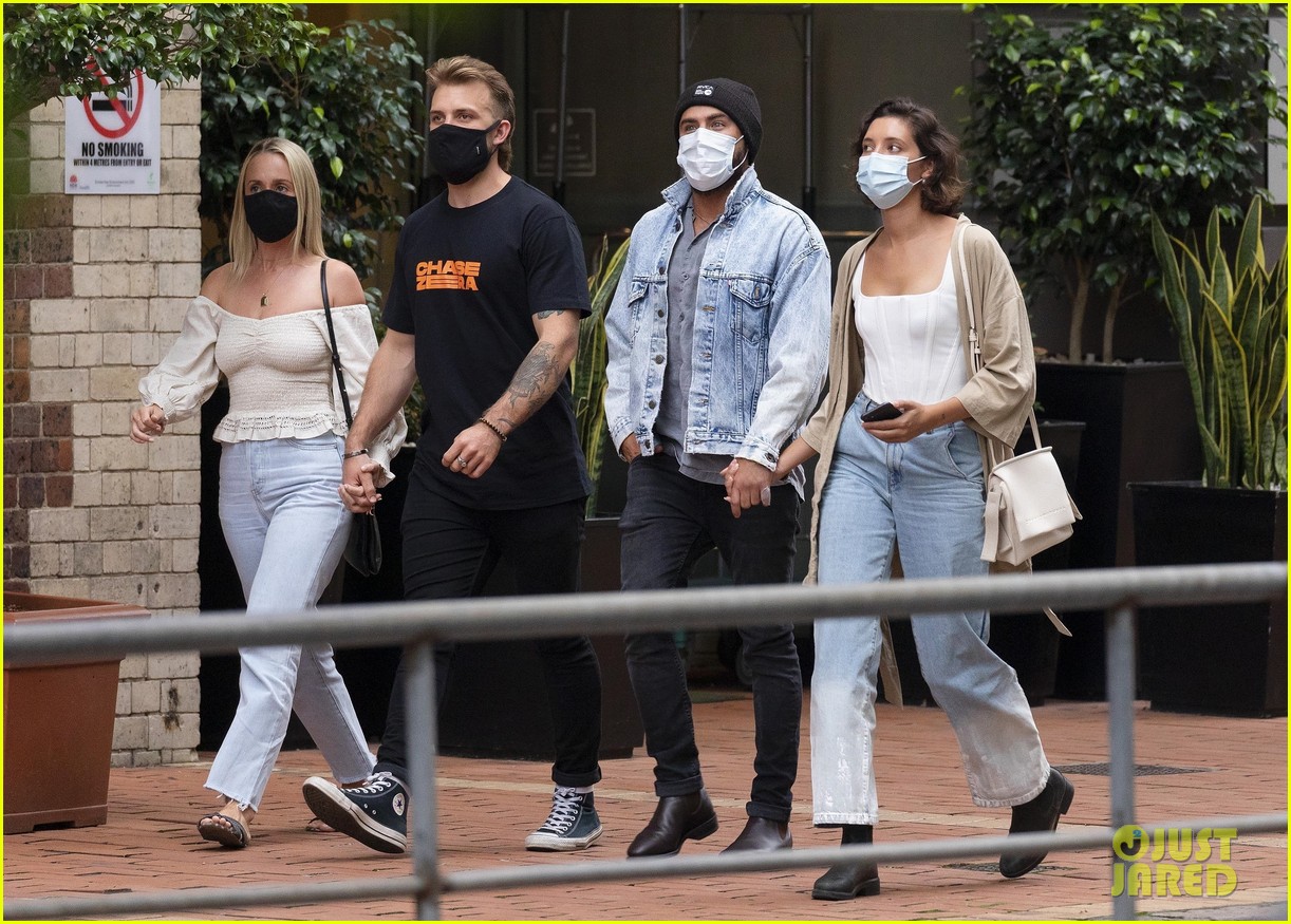 Zac Efron Is Still Going Strong with Girlfriend Vanessa Valladares - See New Photos!