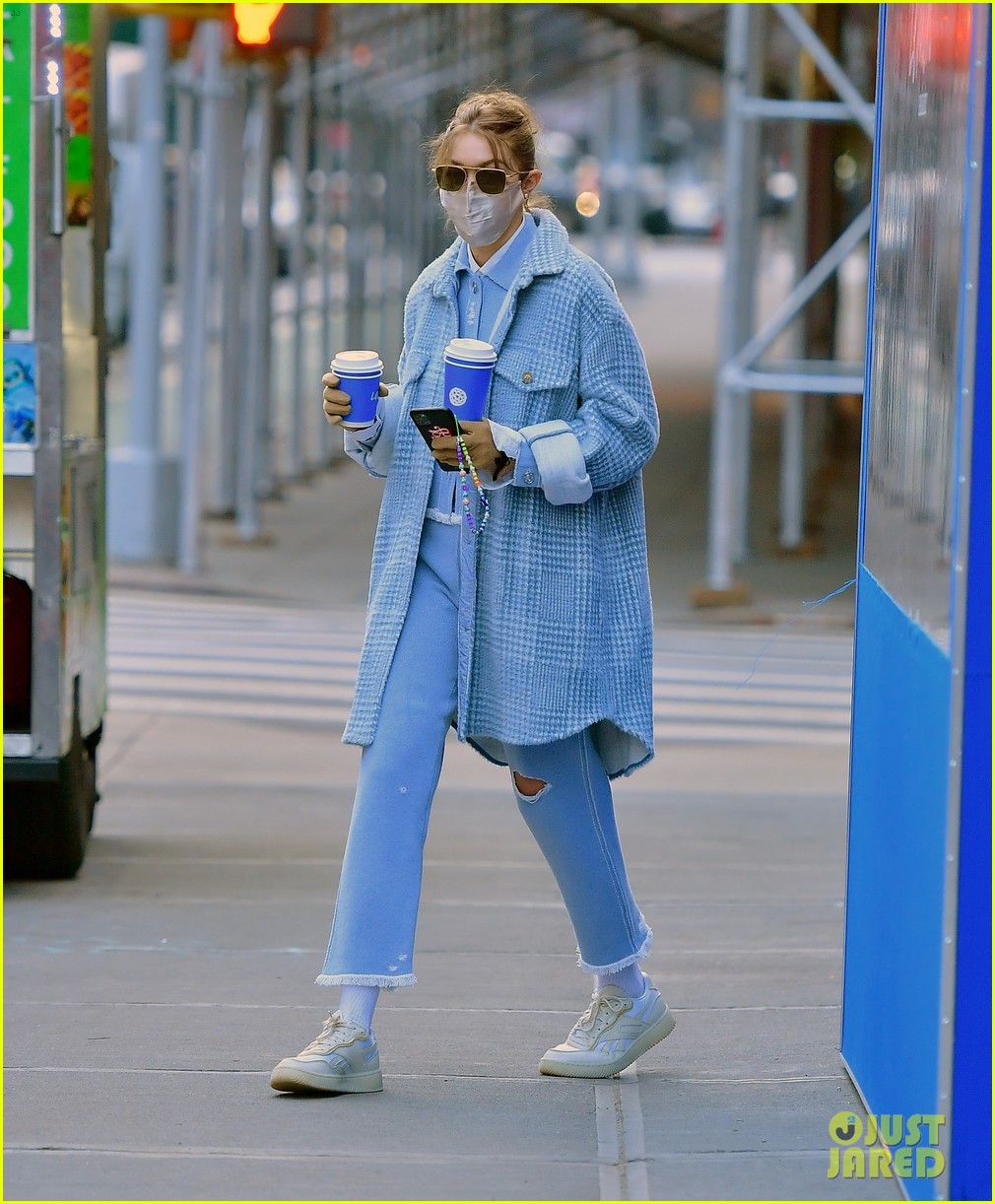 Gigi Hadid Picks Up Coffee to Go with Mom Yolanda in New York City