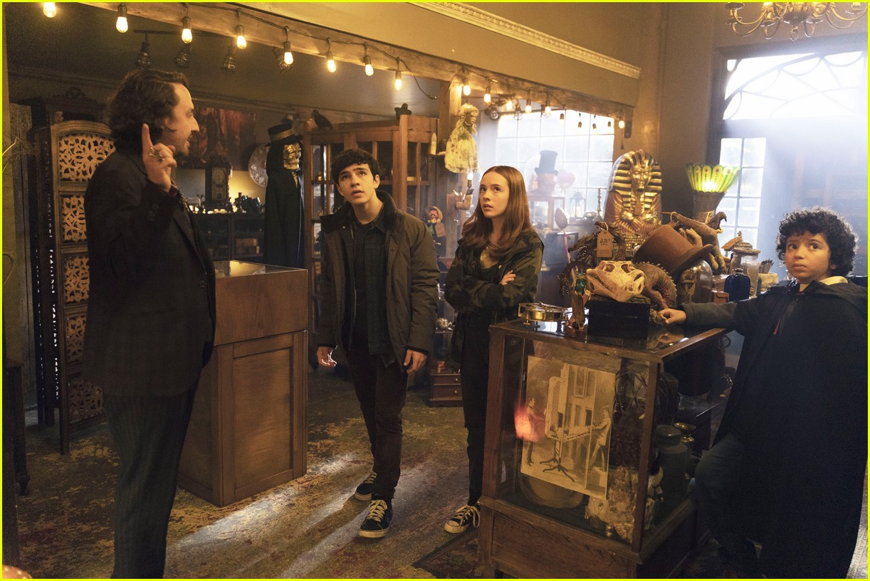 Meet 'Are You Afraid of the Dark?' Actress Beatrice Kitsos! (Exclusive)