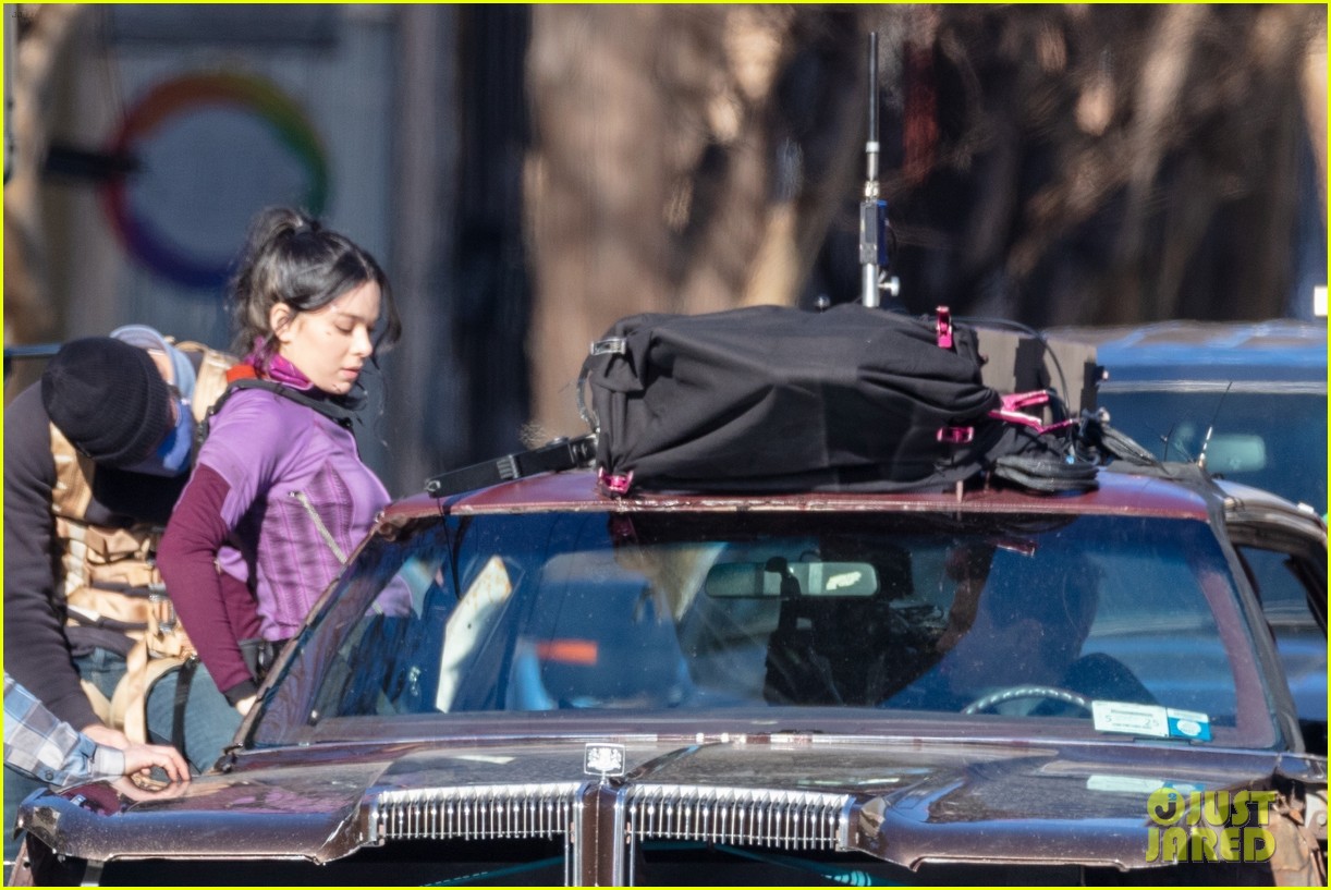 Hailee Steinfeld Continues Filming 'Hawkeye' Series With Co-Star Jeremy Renner - See The New Pics!