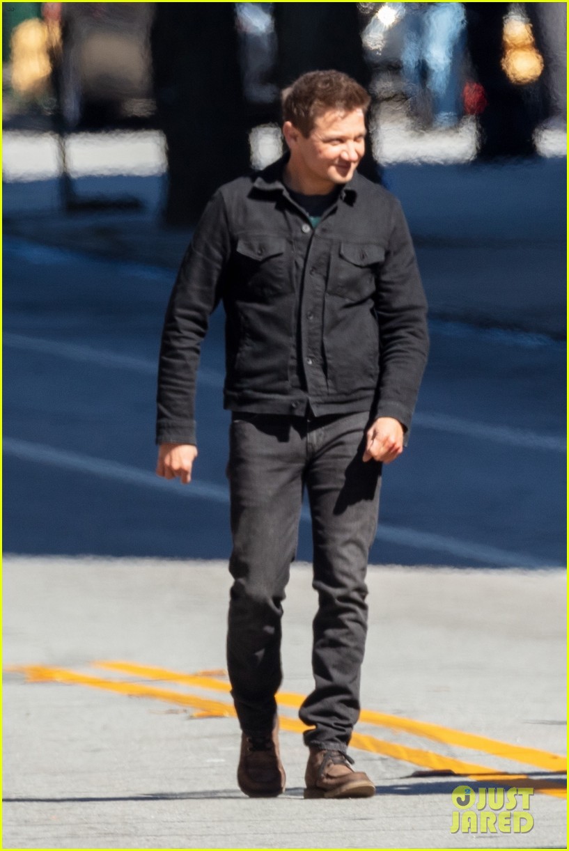 Hailee Steinfeld Continues Filming 'Hawkeye' Series With Co-Star Jeremy Renner - See The New Pics!