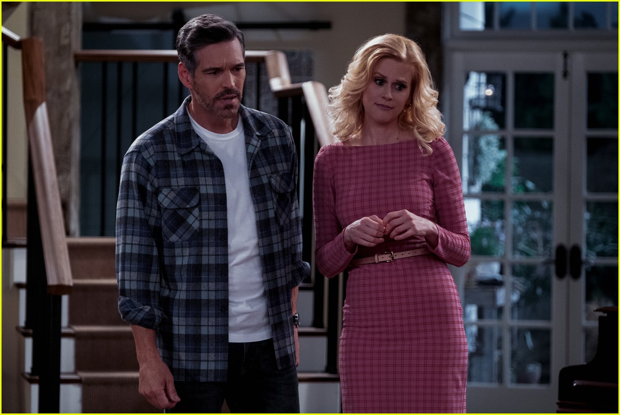 Ricardo Hurtado Stars In First Look Photos at New Netflix Show 'Country Comfort'!