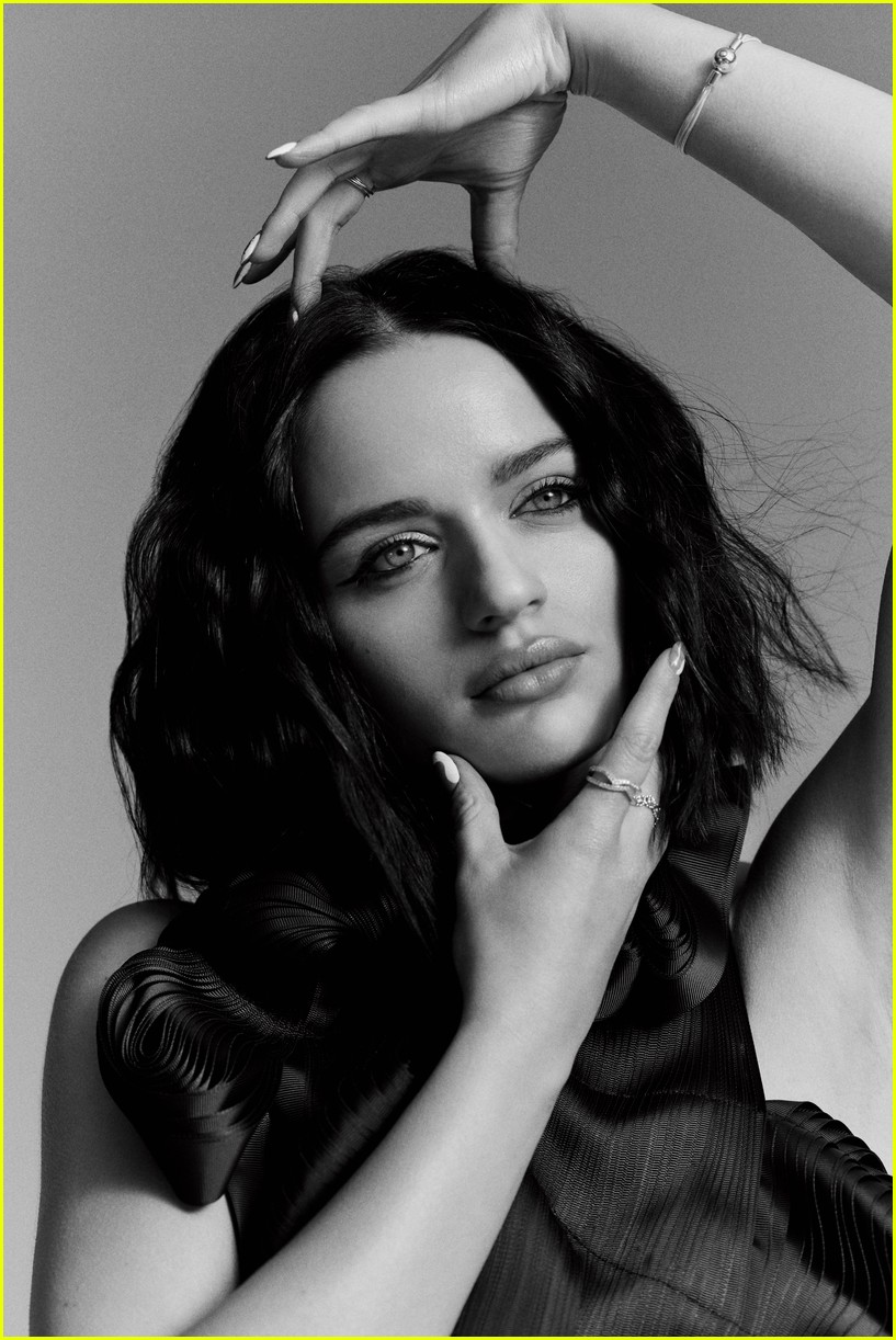 Joey King Talks Not Sharing Too Much Of Herself With The World